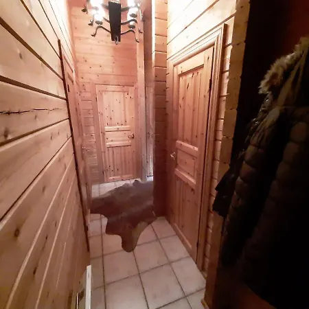 Met Omheinde Tuin Op De Veluwe Hulshorst